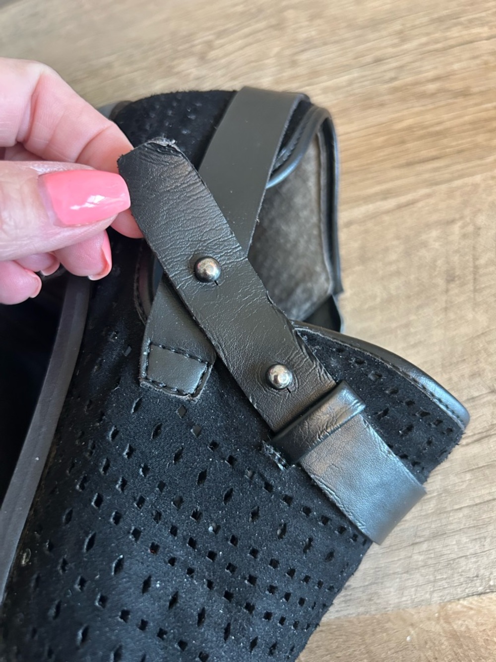 Franco Sarto Sz 7 Rogue Black Perforated Suede Buckle Shooties Zipper Adjustable - Picture 9 of 12